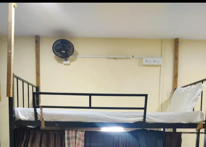 Super Dormitory Ac Deluxe Mumbai